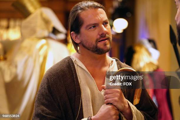 Guest star Zachary Knighton in the Bernards Birthday episode of LA TO VEGAS airing Tuesday, March 27 on FOX.