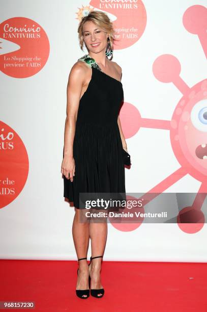 Mia Caren attends Convivio photocall on June 5, 2018 in Milan, Italy.