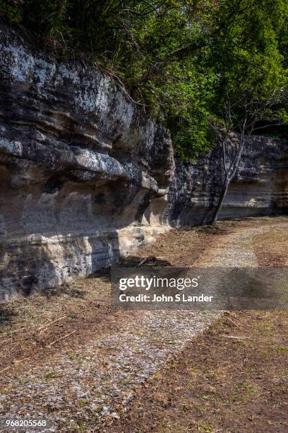 Sarubatake Escarpment at Nagoe Kiridoshi Pass - Nagoe Kiridoshi Pass was constructed on an important road from Kamakura toward the Miura Peninsula....