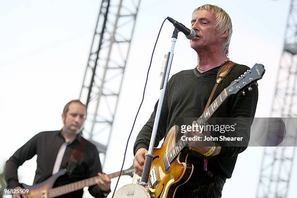 Musician Paul Weller performs during day 3 of the Coachella Valley Music & Arts Festival 2009 at the Empire Polo Club on April 19, 2009 in Indio,...