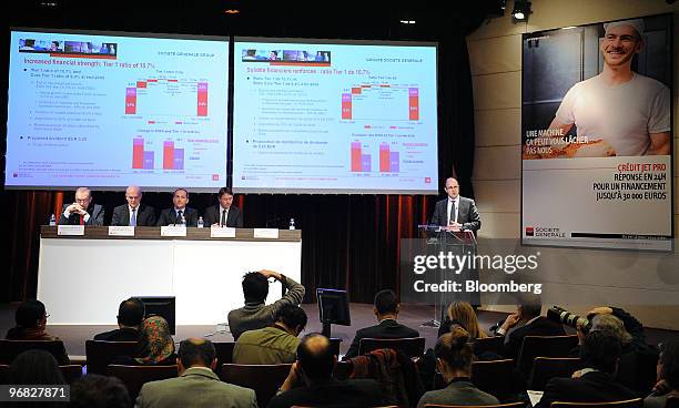 Didier Valet, chief financial officer of Societe Generale, right, speaks at a news conference in Paris, France, on Thursday, Feb. 18, 2010. Societe...