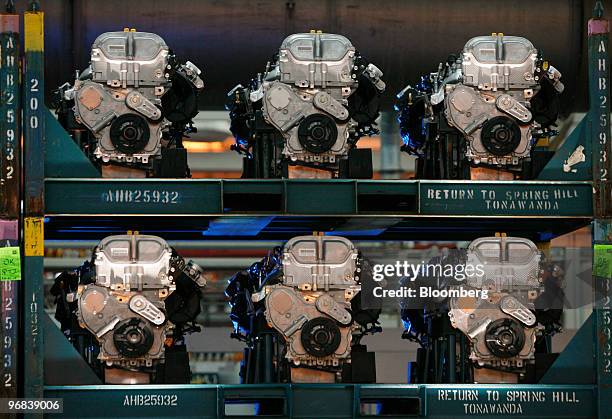 General Motors Engine Racks 686 Gm Engines Stock Photos, High-Res Pictures, and Images - Getty Images