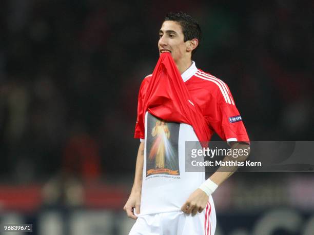 Angel Di Maria of Lisbon shows his delight after scoring the first goal during the UEFA Europa League knock-out round, first leg match between Hertha...