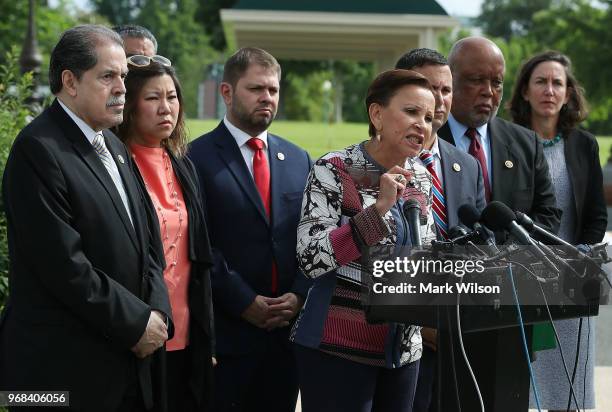 Rep. Nydia 607 Nydia Velazquez Stock Photos, High-Res Pictures, and Images - Getty ...