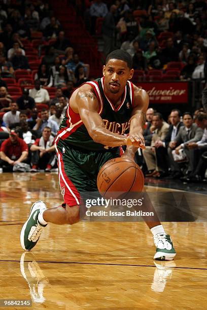 Charlie Bell of the Milwaukee Bucks passes during the game against the Miami Heat at American Airlines Arena on February 1, 2010 in Miami, Florida....