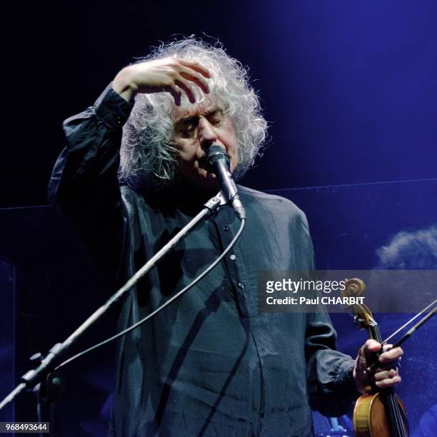 Le cantautore italien Angelao Branduardi en concert à l'Olympia le 31 mars 2015, Paris, France.
