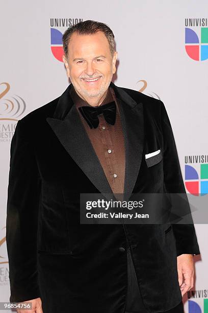 Raul de Molina arrives at Univisions 2010 Premio Lo Nuestro a La Musica Latina Awards at The American Airlines Arena on February 18, 2010 in Miami,...