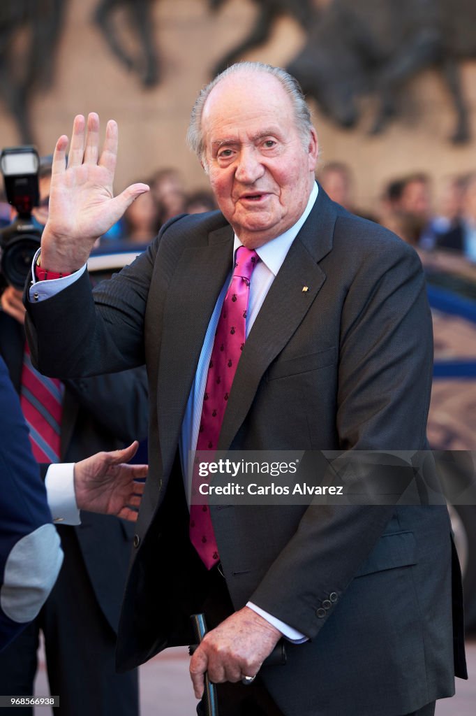 King Juan Carlos Attends 'Corrida de la Beneficencia' Bullfights