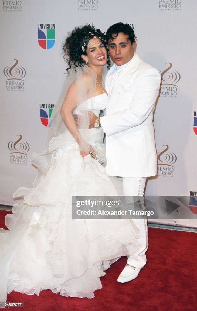 2010 Premio Lo Nuestro a La Musica Latina Awards - Arrivals
