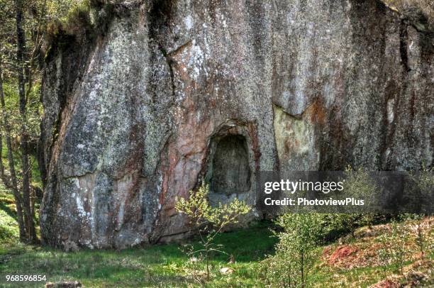 pulpit rock at loch lomond - pulpit stock pictures, royalty-free photos & images