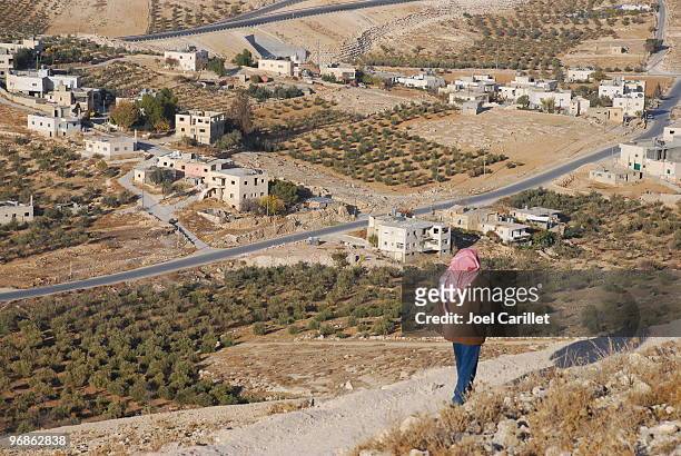 west bank village - palestina stockfoto's en -beelden