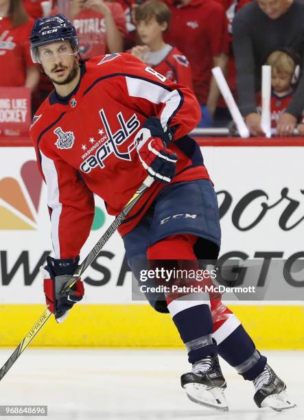 Jay Beagle of the Washington Capitals warms up before Game Four of the 2018 NHL Stanley Cup Final against the Vegas Golden Knights at Capital One...