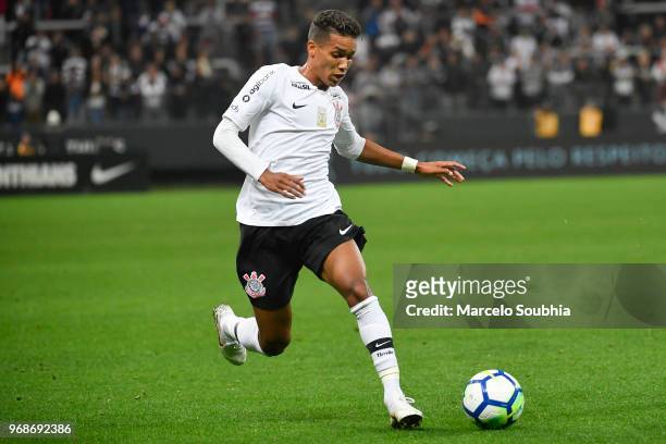 Pedrinho of Corinthians in action during the match against Santos as part of Brasileirao Series A 2018 at Arena Corinthians Stadium on June 6, 2018...