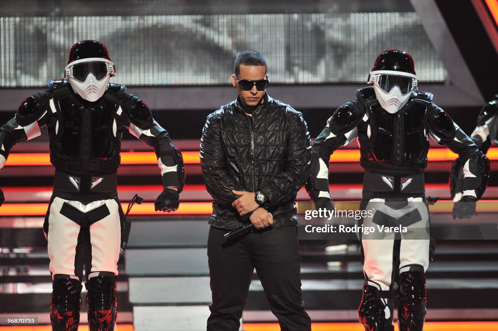 2010 Premio Lo Nuestro a La Música Latina Awards - Show