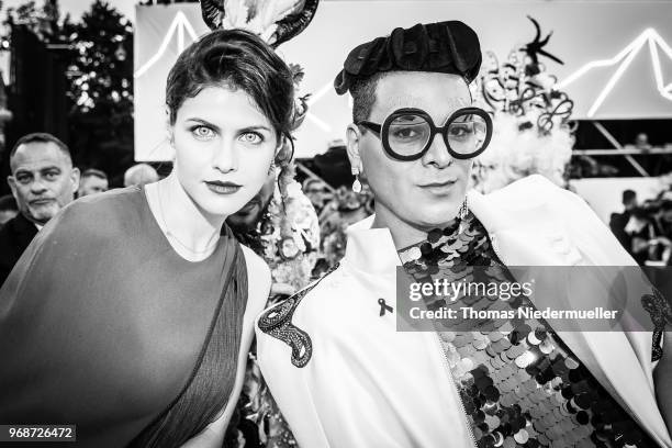 Image has been digitaly altered.) Alexandra Daddario and Markus Molinari attend the Life Ball 2018 on June 01, 2018 in Vienna, Austria. The Life...