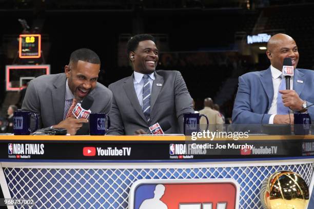 Grant Hill, Chris Webber, and Charles Barkley provide commentary after Game Three of the 2018 NBA Finals between the Golden State Warriors and the...