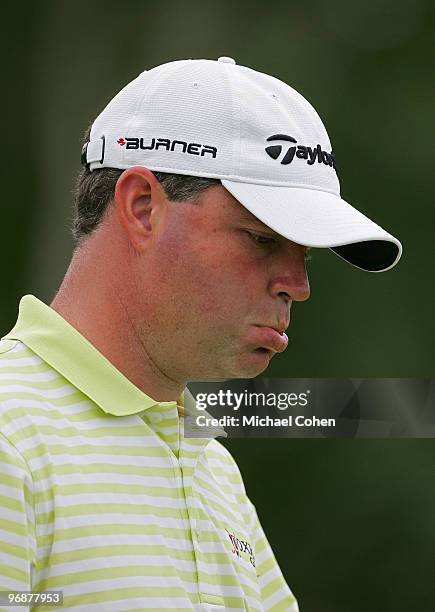 Brian Bateman reacts to a shot in the second round of the Mayakoba Golf Classic at El Camaleon Golf Club held on February 19, 2010 in Riviera Maya,...