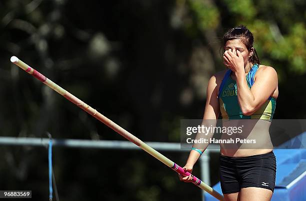 Leanna Wellwood of North Harbour Bays misses out on the New Zealand record after competing in the Women's Pole vault during the Trans Tasman 21...