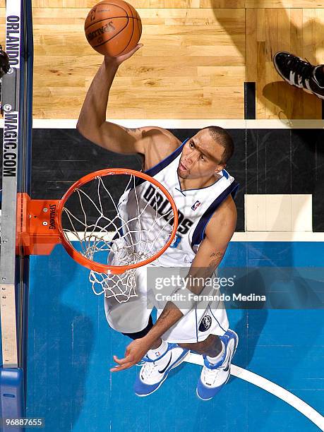 Shawn Marion of the Dallas Mavericks shoots against the Orlando Magic during the game on February 19, 2010 at Amway Arena in Orlando, Florida. NOTE...