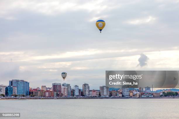 second regatta of balloons in gijon - sima ha stock pictures, royalty-free photos & images