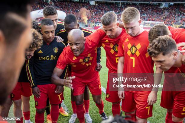 Youri TIELEMANS Toby ALDERWEIRELD Kevin DE BRUYNE Thomas MEUNIER encouraged by captain Vincent KOMPANY before a friendly game between Belgium and...
