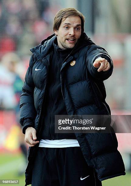 Head coach Thomas Tuchel of Mainz gestures during the Bundesliga match between FSV Mainz 05 and VFL Bochum at Bruchweg Stadium on February 20, 2010...