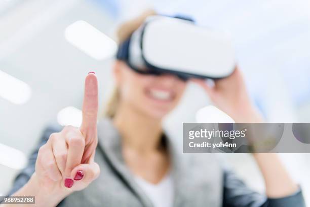being in virtual reality & warehouse manager - yoh4nn stock pictures, royalty-free photos & images