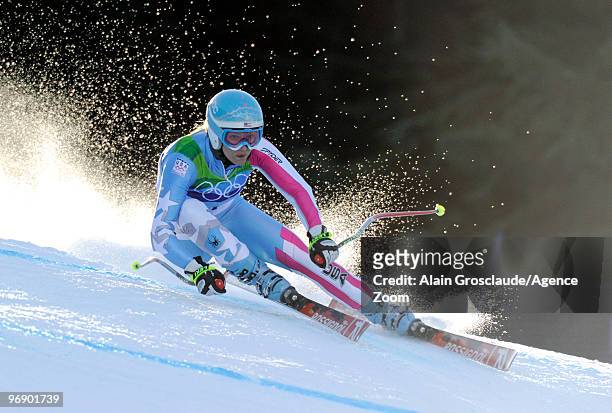 Julia Mancuso of the USA skis during the Women's Alpine Skiing Super-G on Day 9 of the 2010 Vancouver Winter Olympic Games on February 20, 2010 in...