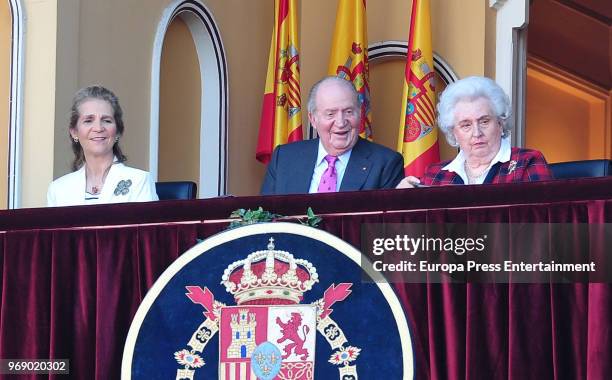 King Juan Carlos, his daughter Princess Elena of Spain and his sister Princess Pilar attend La Beneficiencia Bullfight at Las Ventas Bullring on June...