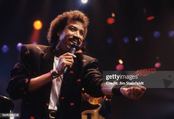 Lionel Richie on the Dancing On The Ceiling tour performs at the St. Paul Civic Center in St. Paul, Minnesota on October 3, 1986.