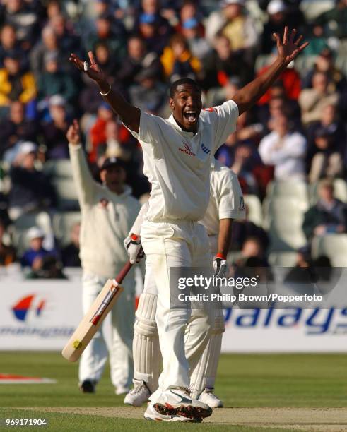 Alex Tudor of England appeals successfully for the wicket of Hashan Tillakaratne of Sri Lanka, LBW 20 runs, during the 2nd Test match between England...