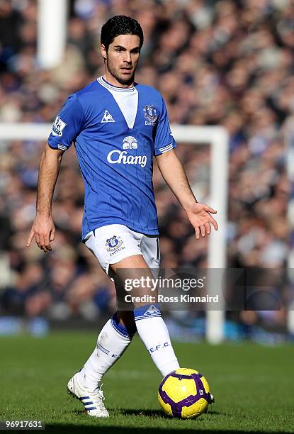 Mikel Arteta of Everton during the Barclays Premiership match between Everton and Manchester United at Goodison Park on February 20, 2010 in...