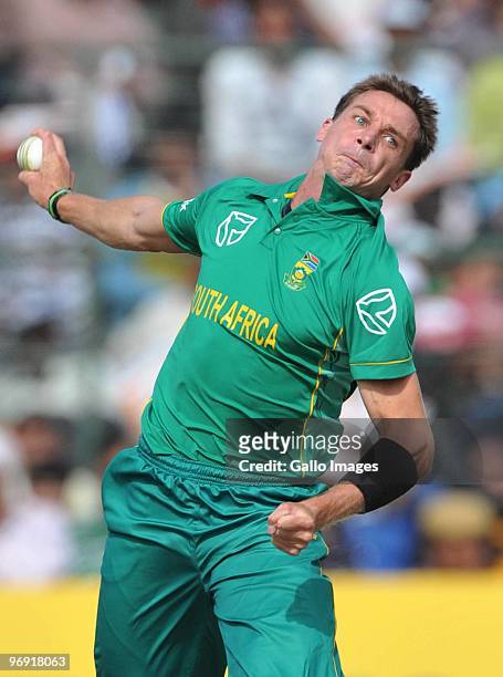 Dale Steyn of South Africa bowling during the 1st ODI between India and South Africa at Sawai Mansingh Stadium on February 21, 2010 in Jaipur, India.