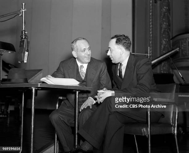 Left to right, CBS Radio personality Gabriel Heatter and syndicated radio columnist Ben Kaplan. New York, NY. October 1, 1939.