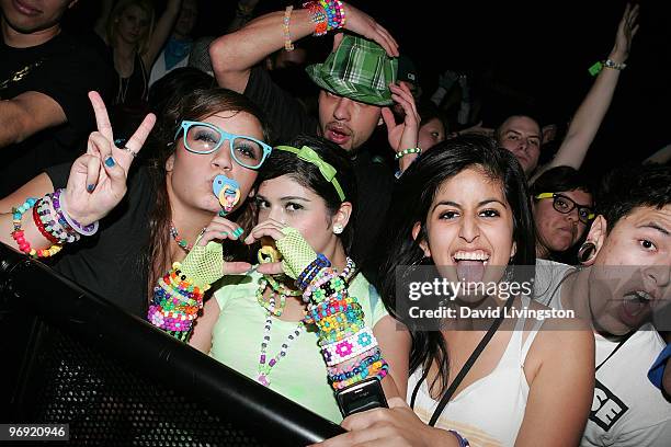 Audience members pose at the Hollywood Palladium on February 21, 2010 in Hollywood, California.