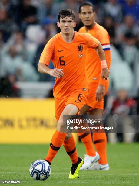 Marten de Roon of Holland during the International Friendly match between Italy v Holland at the Allianz Stadium on June 4, 2018 in Turin Italy