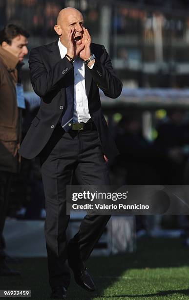 Head coach Domenico Di Carlo of AC Chievo Verona issues instructions during the Serie A match between Atalanta BC and AC Chievo Verona at Stadio...