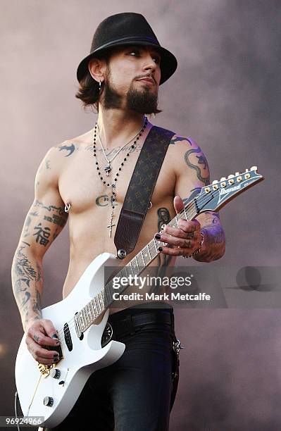 Dave Navarro of Jane's Addiction performs on stage during Soundwave Festival at Eastern Creek Raceway on February 21, 2010 in Sydney, Australia.