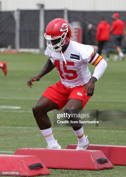 Kansas City Chiefs linebacker Ukeme Eligwe during a drill at Organized Team Activities on June 7, 2018 at the Kansas City Chiefs Training Facility in...