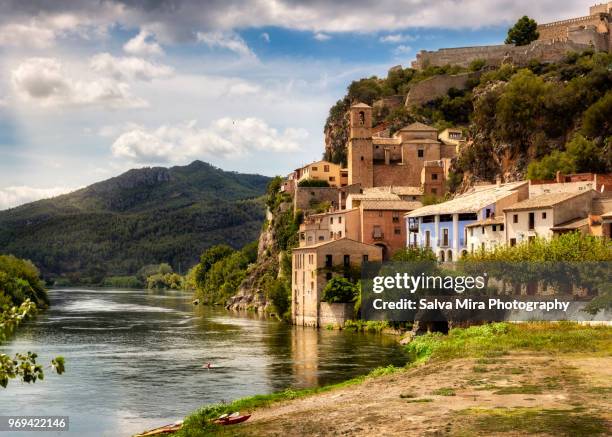 miravet - tarragona stock-fotos und bilder