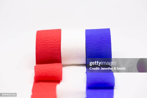 fourth of july streamers - bunting white background fotografías e imágenes de stock