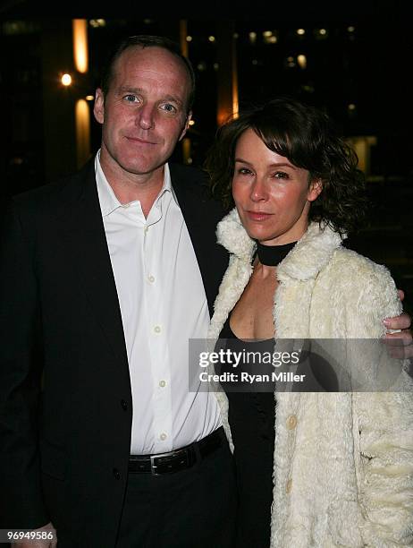 Actors Clark Gregg and wife Jennifer Grey pose during the arrivals for the opening night performance of "The Subject Was Roses" at the Center Theatre...