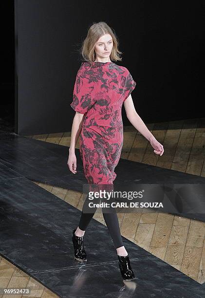 Model presents a creation by fashion designer Nicole Farhi during her show at the Royal Opera House, London during the fifth day of London Fashion...