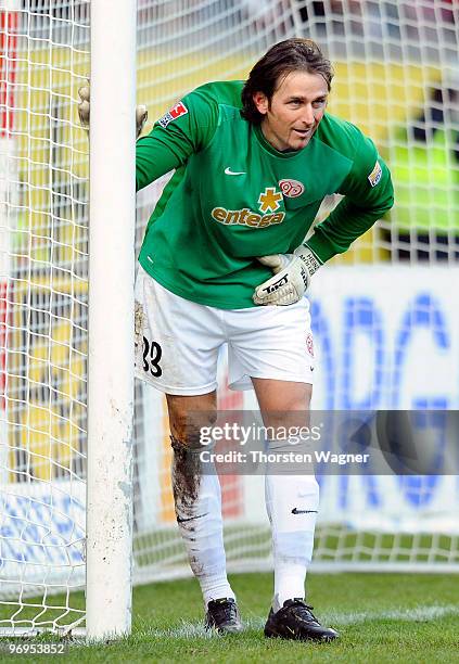 Goalkeeper Heinz Mueller of Mainz looks on during the Bundesliga match between FSV Mainz 05 and VFL Bocuhm at Bruchweg Stadium on February 20, 2010...