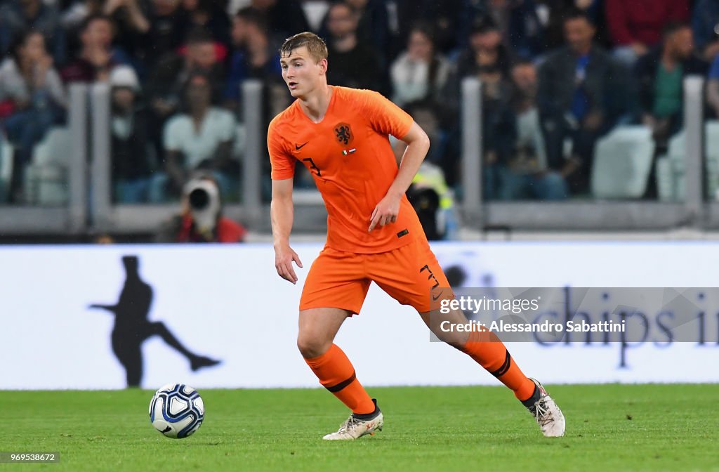 Italy v Netherlands - International Friendly