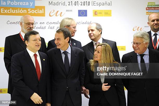 The President of the European Commission Jose Manuel Durao Barroso, Spain's Prime Minister Jose Luis Rodriguez Zapatero, Spanish Minister for health...