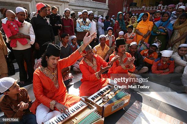 Dig Sahab Sahab Photos and Premium High Res Pictures - Getty Images