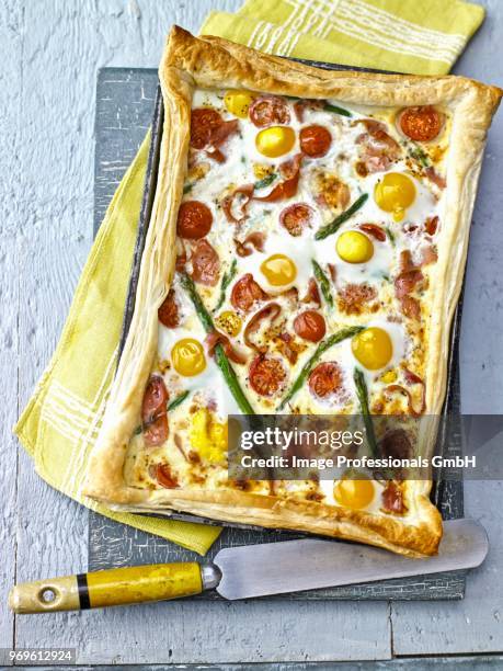 tomato, egg and asparagus tart - asparagus fern stock pictures, royalty-free photos & images