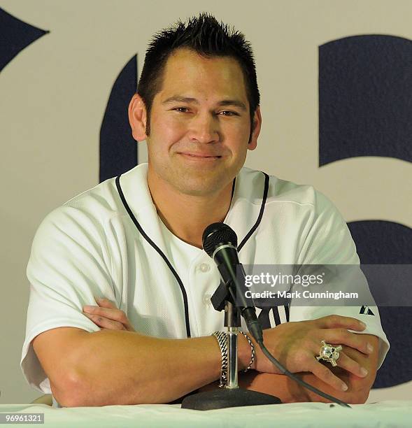 Johnny Damon of the Detroit Tigers speaks to the media during the press conference to announce his one year contract with the Tigers on February 22,...