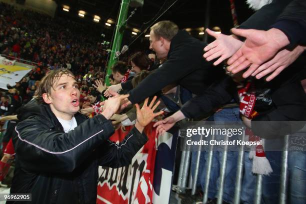 Martin Amedick of Kaiserslautern celebrates the 3-0 victory with the fans after the Second Bundesliga match between 1.FC Kaiserslautern and FC St....